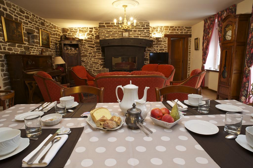 Chambres D'Hotes Les Sageais Baguer-Morvan Ruang foto