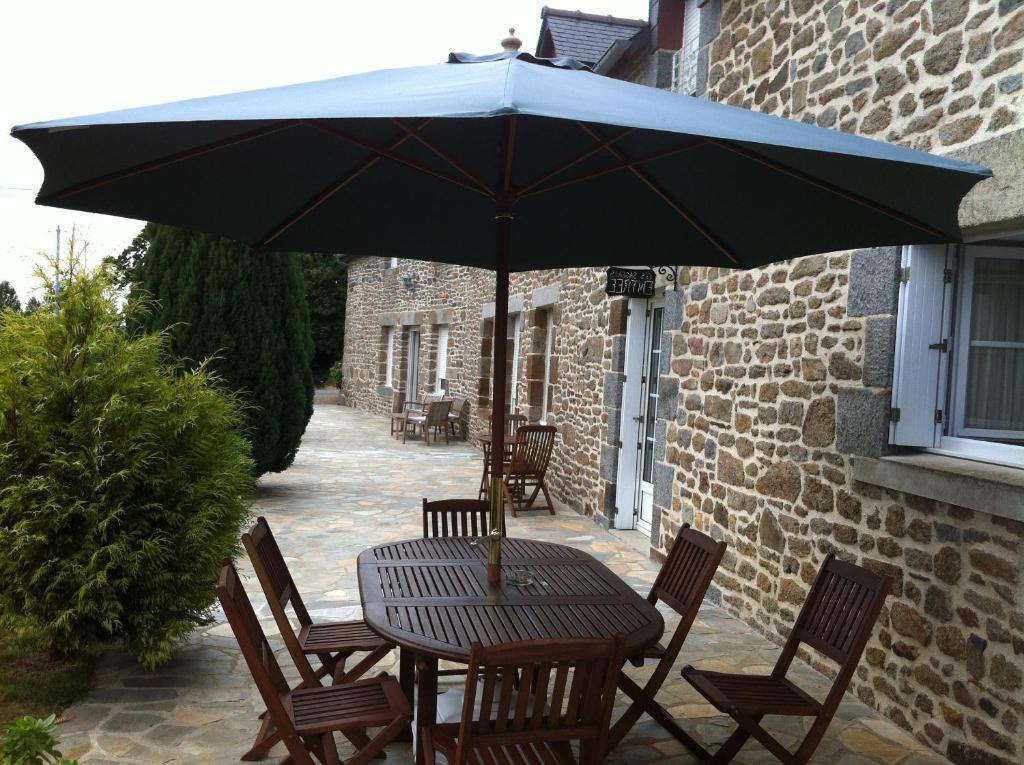 Chambres D'Hotes Les Sageais Baguer-Morvan Bagian luar foto